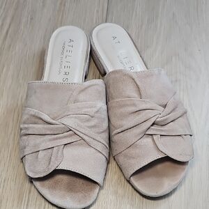 Atelier Beige Suede Slides